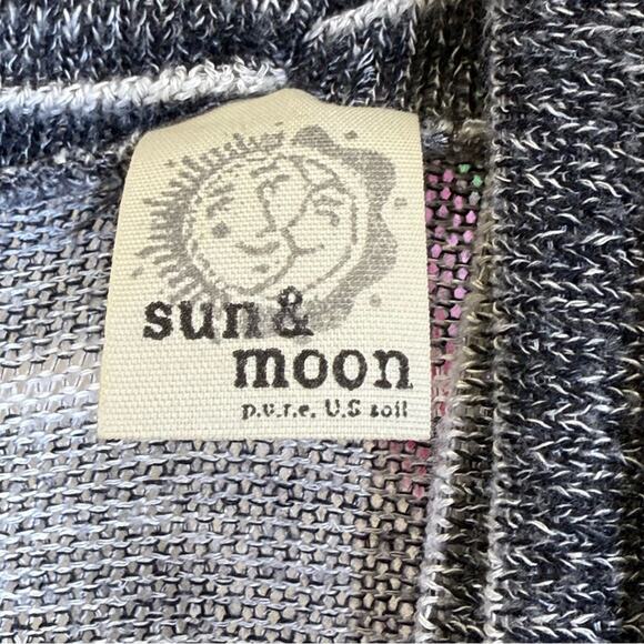 Sun & Moon, Gray Knit Cardigan with Draped Front. Size Small. Excellent cond! - Picture 3 of 5